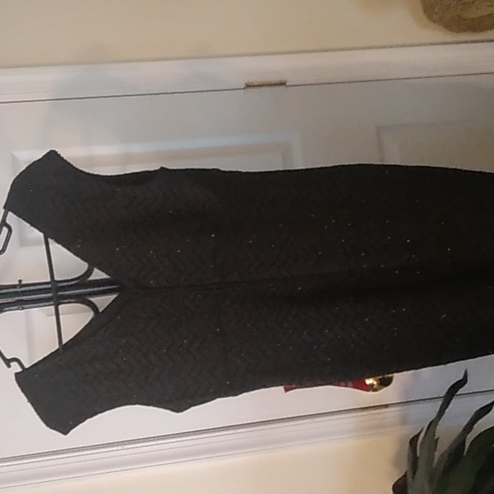 Dress - Picture 3 of 5
